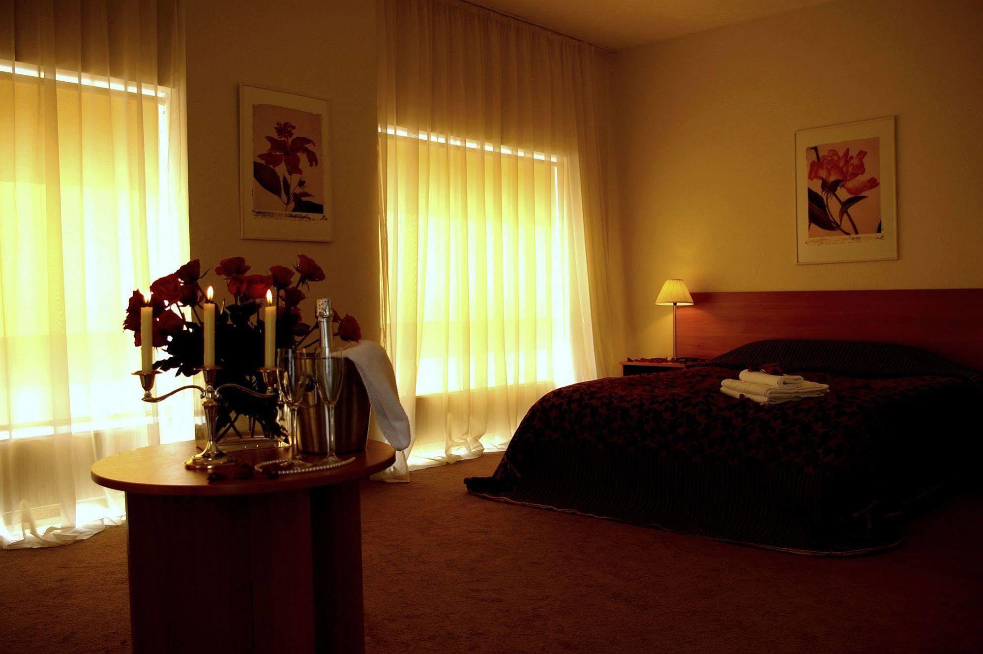 Centre Hotel Каунас Экстерьер фото